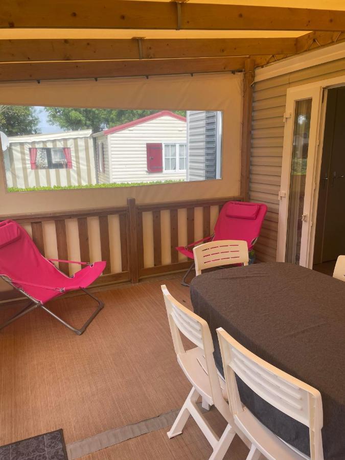 Mobile Home Мешер-сюр-Жиронд Екстериор снимка